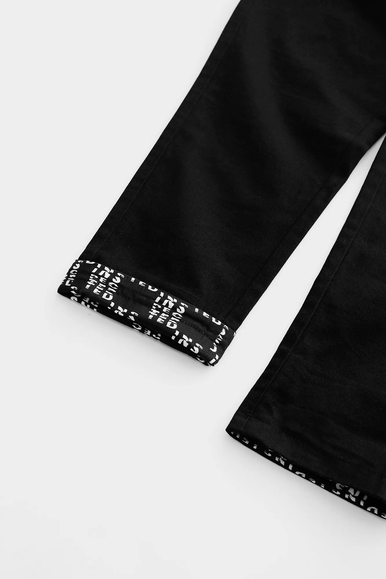Degraded Pant — Black
