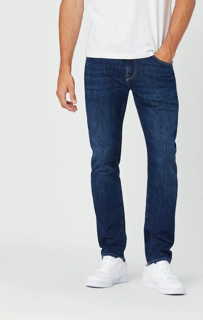 MATT RELAXED STRAIGHT LEG IN DARK FEATHER BLUE