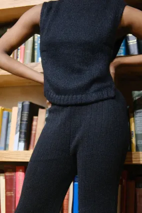 Yanawara Munasiri Llama Vest in Black